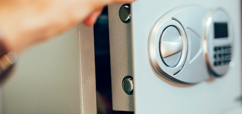 Fingerprint Safe Openers in Coto de Caza, CA